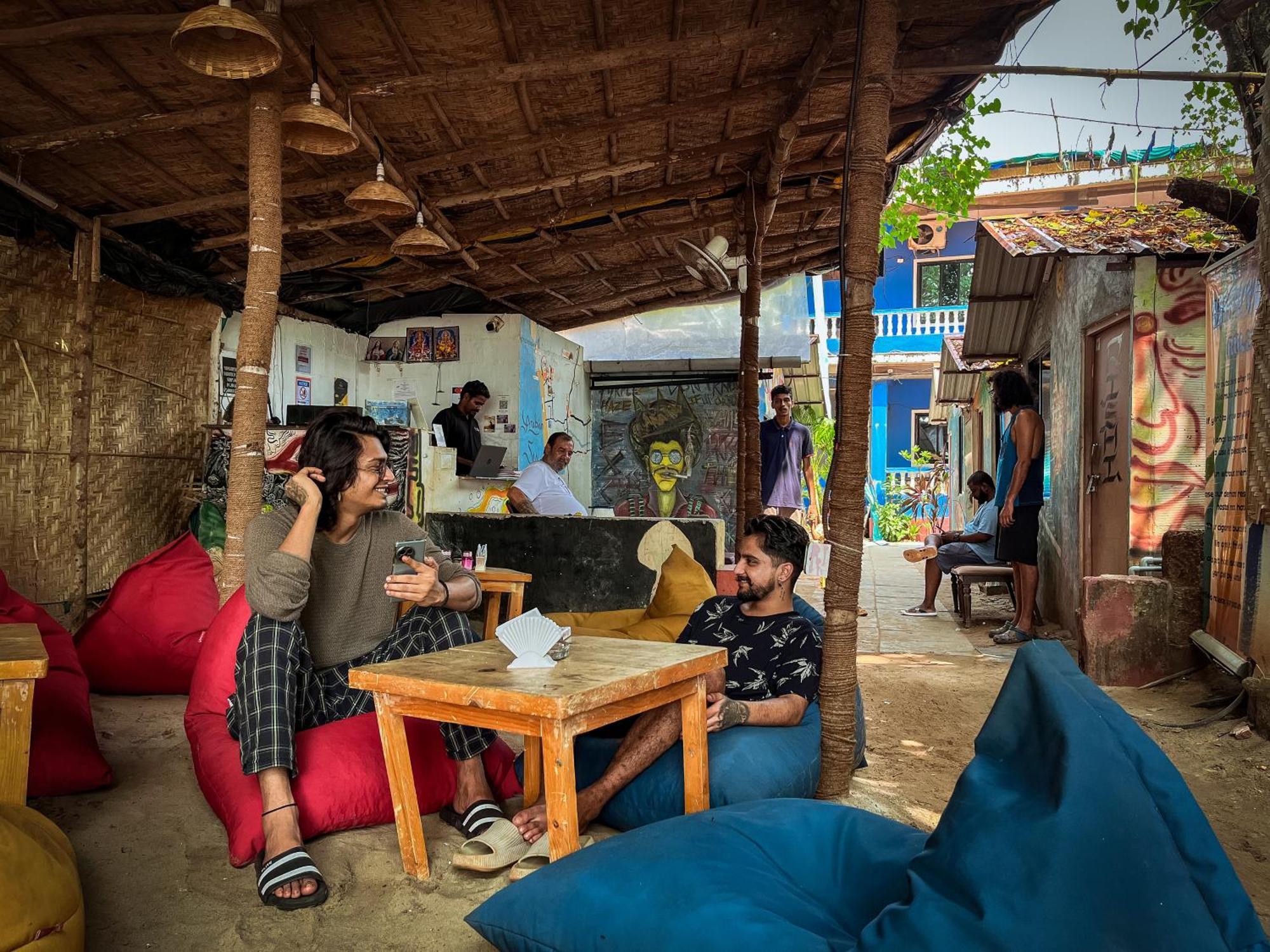 12 Monks - Beachside Hostel Арамбол Екстериор снимка